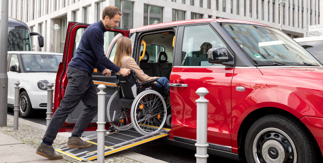news-barrierefrei-erleben-2022-levc-model-tx-accessibility-titel