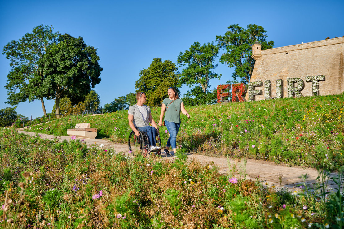 Barrierefreier Panoramaweg zur Zitadelle Petersberg - © Florian Trykowski, Thüringer Tourismus GmbH Barrierefreier Panoramaweg zur Zitadelle Petersberg - © Florian Trykowski, Thüringer Tourismus GmbH