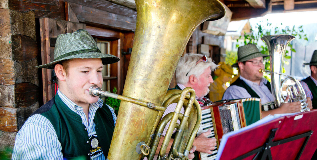 news-2022-barrierefrei-erleben-chiemgau-tourismus-ev-chiemgau-alm-festival-almumtrieb-dw-29-titel