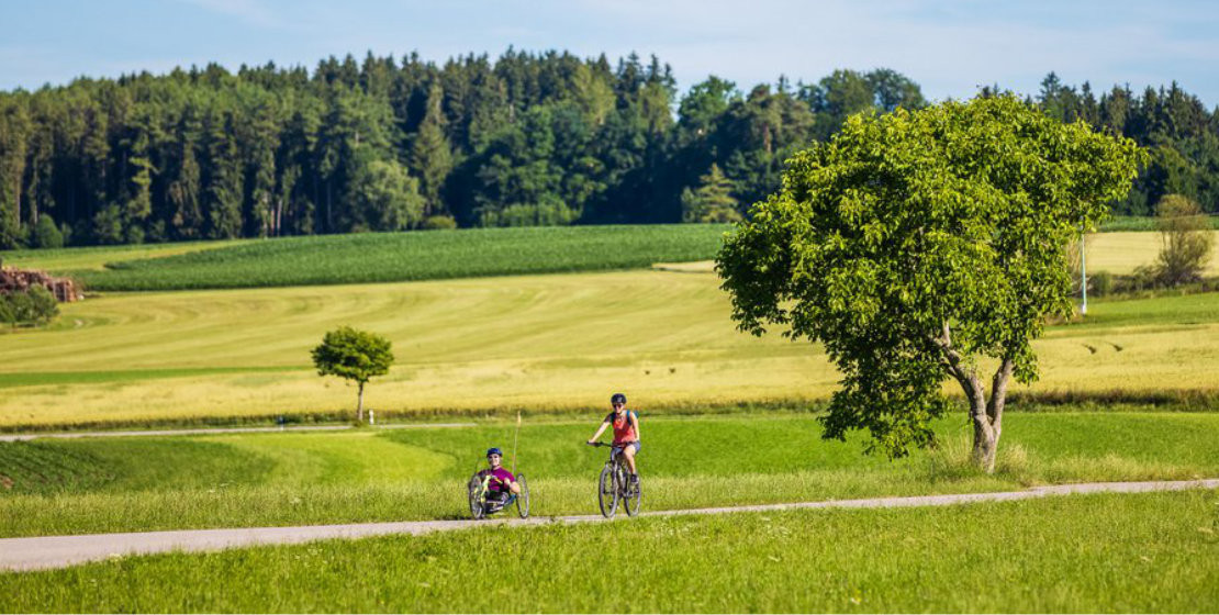 news-2022-barrierefrei-erleben-djd-chiemgau-tourismus-andreas-plenk-171422-ce6710f84a-titel