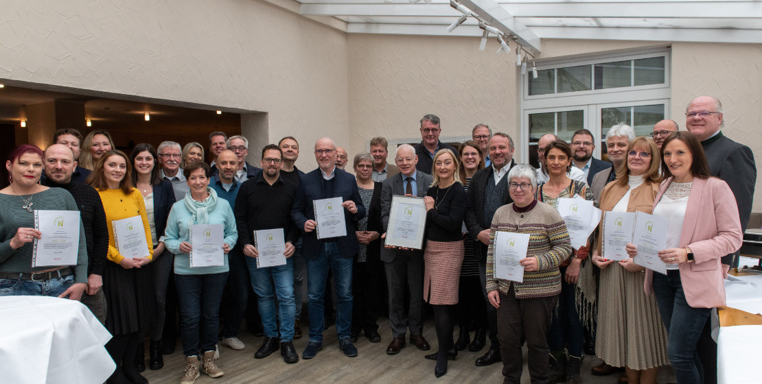 news-2022-barrierefrei-erleben-saarland-gruppenbild-nachhaltiges-reiseziel-titel