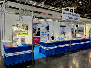 news-2023-barrierefrei-erleben-rehacare-messestand-2-tmgs-rennack-b129cd7aa2-teaser