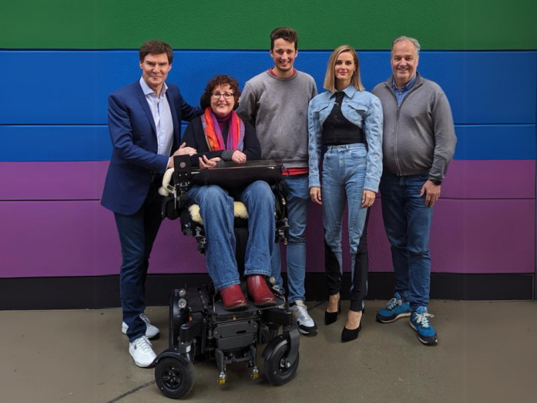 Das Team von Unique United zu Gast bei der Höhle der Löwen - © Unique United GmbH Das Team von Unique United zu Gast bei der Höhle der Löwen - © Unique United GmbH