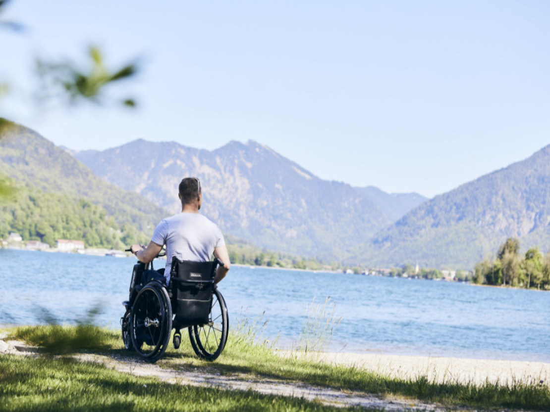 barrierefrei-erleben-2025-alpenregion-tegernsee-schiersee-0201-ats-barrierefrei-31-04-21-wandern