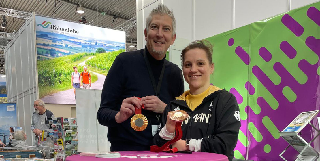 news-2025-barrierefrei-erleben-cmt-olympiasiegerin-maike-hausberger-daniel-wolf-titel