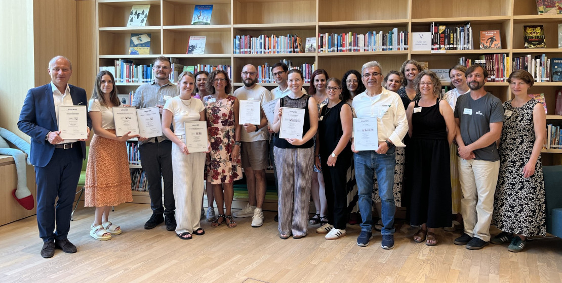 news-2025-be-arge-hessen-gruppenfoto-urkundenuebergabe-frankfurt-titel