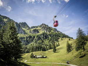 Barrierefreie Seilbahn zum Hochfelln-Gipfel erneut zertifiziert | © Chiemgau GmbH Tourismus | Thomas Kujat