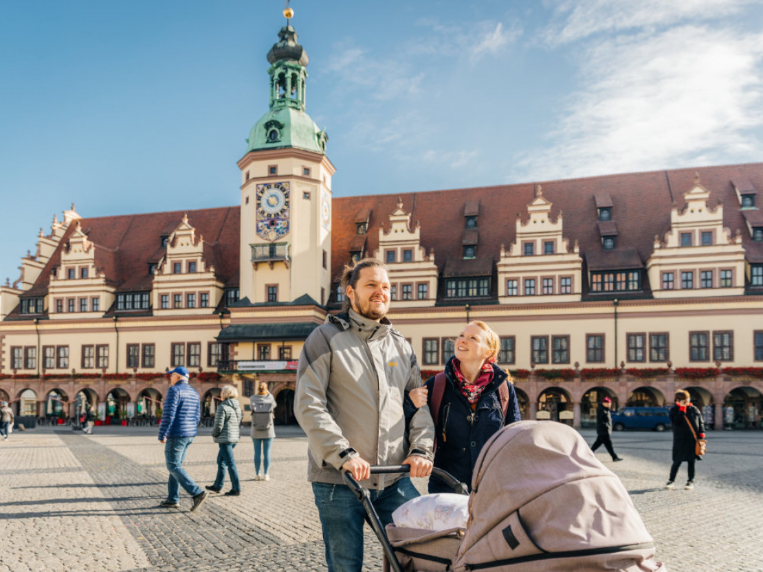 Alte Rathaus am Leipziger Marktplatz - Das Alte Rathaus ist ein historisches Gebäude im Leipziger Stadtzentrum und befindet sich direkt am Marktplatz. - © Leipzig Travel | Philipp Kirschner