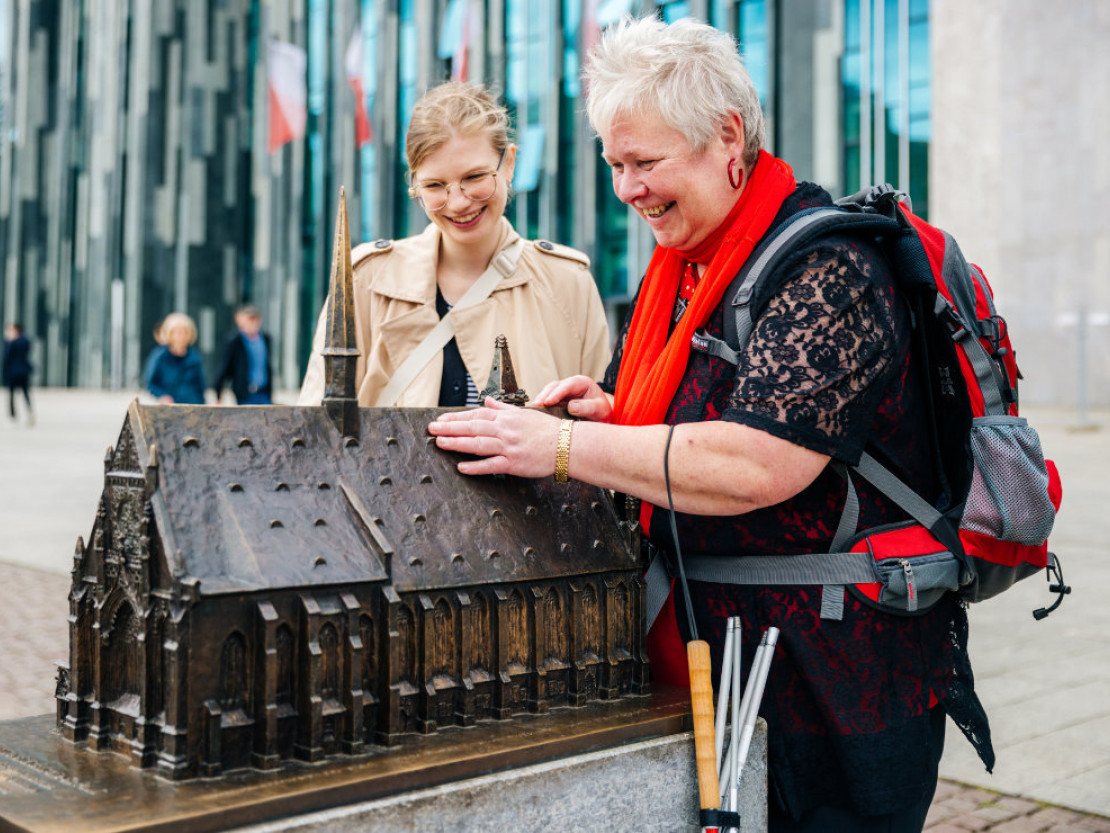 Tastmodell der Universitätskirche - Tastmodell der Universitätskirche in Leipzig am Augustusplatz. - © Leipzig Travel | Philipp Kirschner