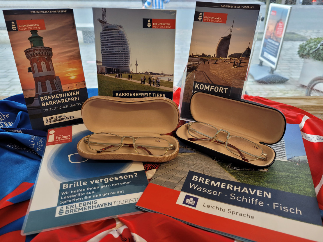 Prospektmaterial "Barrierefrei" - © Tanja A. Mehl