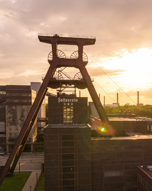 Zeche Zollverein im Ruhrgebiet bei Sonnenuntergang | © Tourismus NRW e.V.