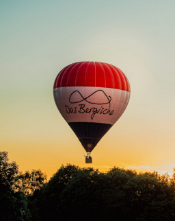 Mit dem Heißluftballon über die Bergischen Höhen | © Fotoagentur Wolf