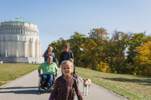 Befreiungshalle über der Altstadt Kelheims - © Tourismusverband Kelheim | M. Heelemann