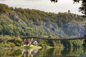 Holzbrücke Tatzlwurm bei Essing - © Tourismusverband Kelheim |Anton Mirwald