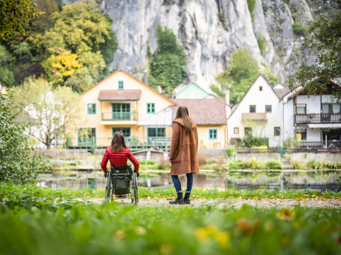 Mit dem Rollstuhl durch Kelheim - © erlebe.bayern | Dietmar Denger