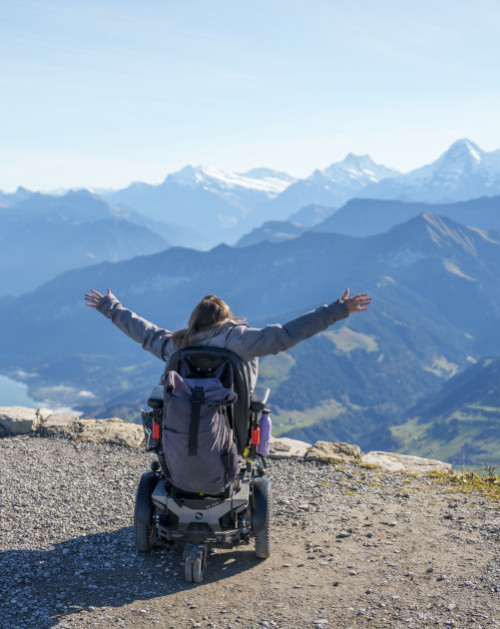 Mit der Niesenbahn barrierefrei auf den Berg Niesen | © Schweiz Tourismus| André Meier
