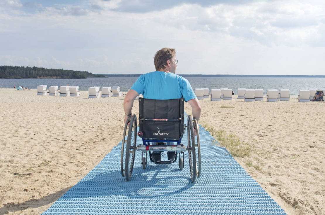 Strand am Bärwalder See - Strand am Bärwalder See in dem Lausitzer Seenland - © Tourismusverband Lausitzer Seenland, Nada Quenzel
