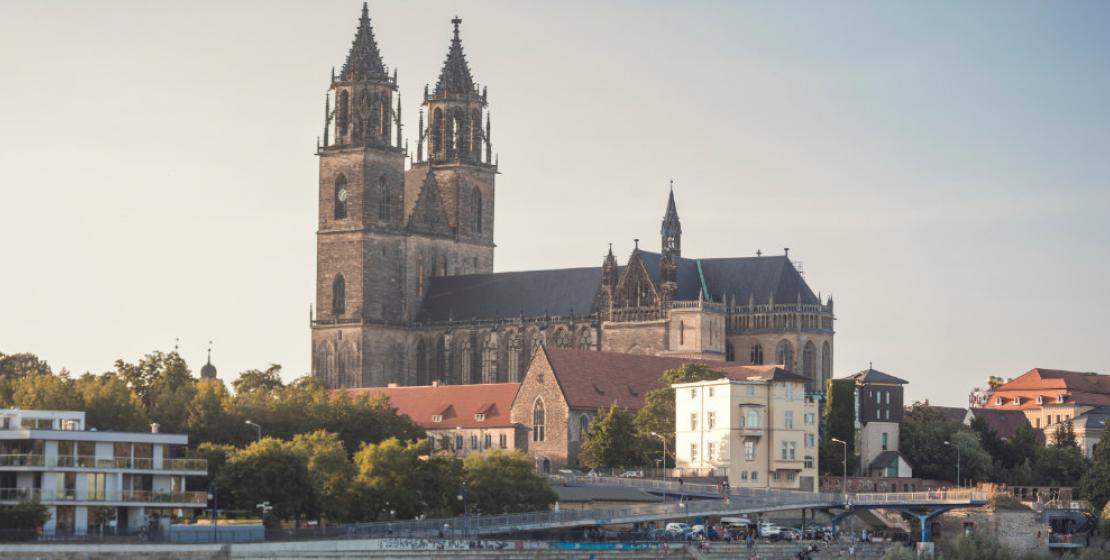 Herzklopfen im Abendlicht: Barrierefreie Kulturhighlights im Sommer 2026