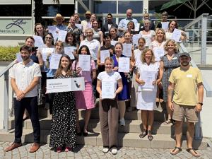Gruppenfoto bei der Übergabe der Zertifizierungs-Urkunden | © Tourismus+Congress GmbH Frankfurt am Main