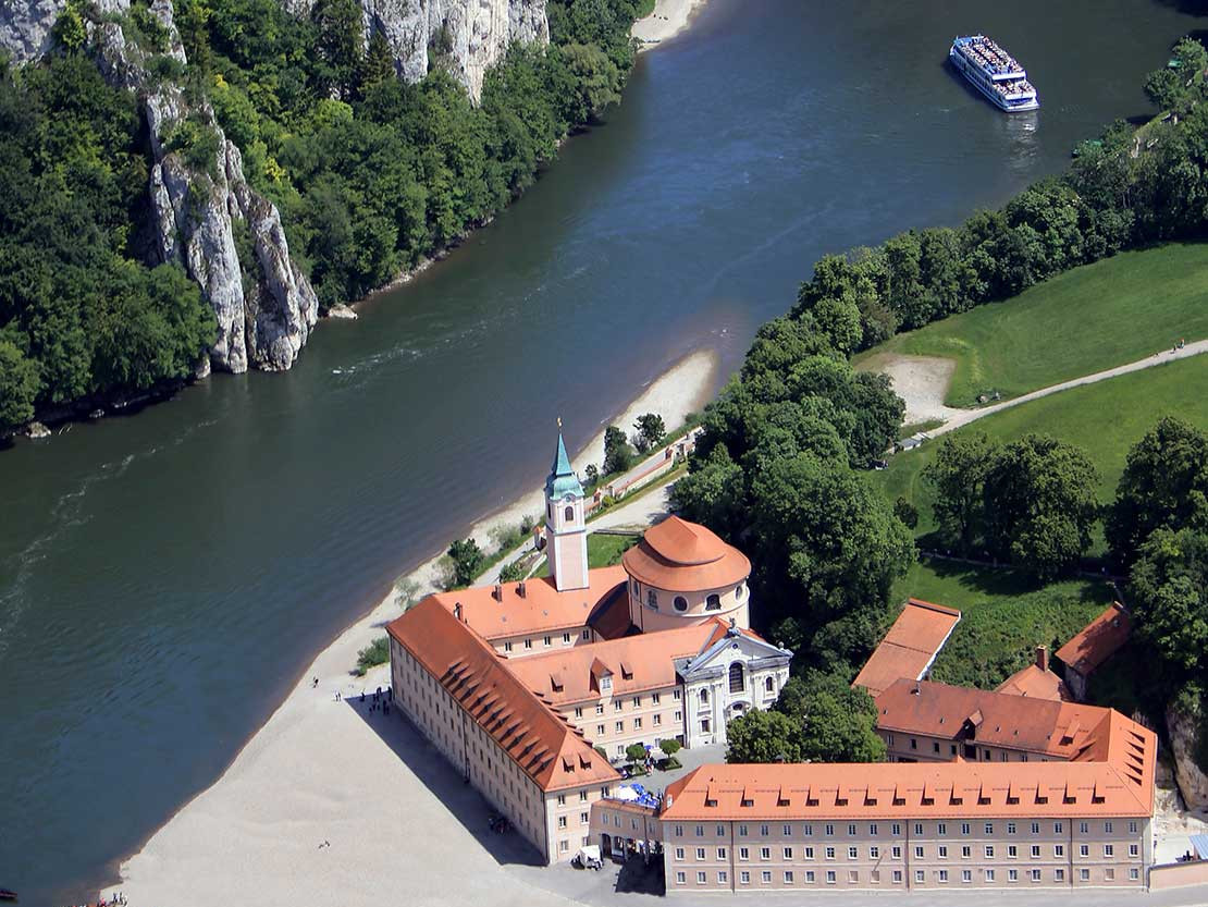 be-2021-kelheim-kloster-weltenburg-und-donaudurchbruch-1-c-tourismusverband-im-landkreis-kelheim-ev-fotograf-rainer-schneck