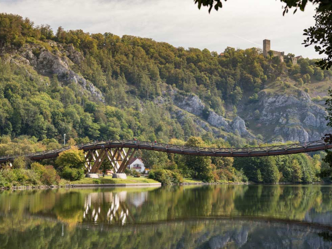 Holzbrücke Tatzlwurm bei Essing - © Tourismusverband Kelheim |Anton Mirwald