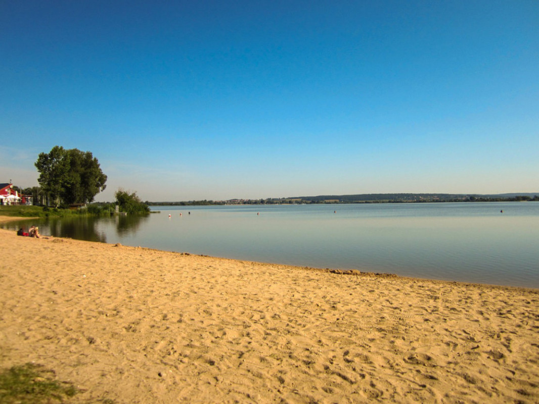 news-2021-barrierefrei-erleben-altmuehlsee-strand-pixabay-642408